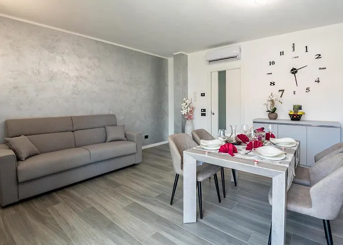 Laura's Little Diamond - Bel Post דומאסו